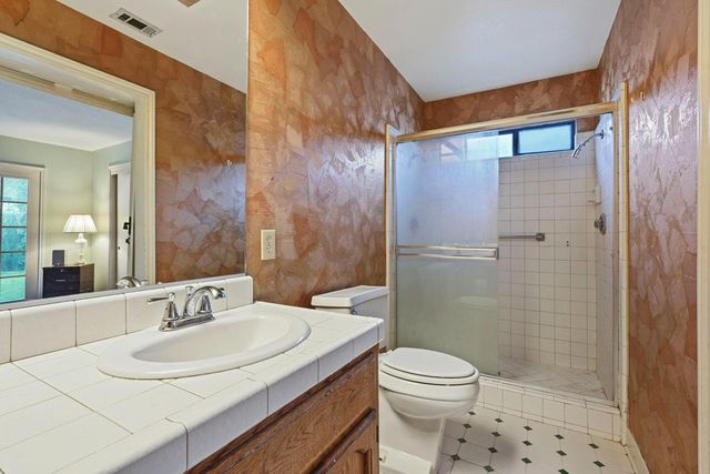 1754 Lakeshore Dr, Lodi, CA 95242