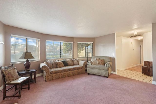 1754 Lakeshore Dr, Lodi, CA 95242