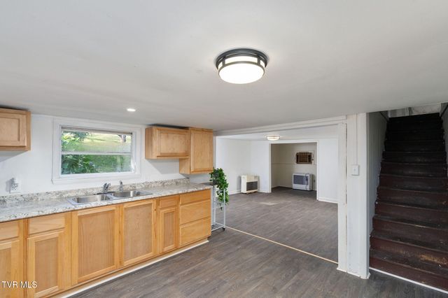 1802 Winchester Road, Shady Valley, TN 37688