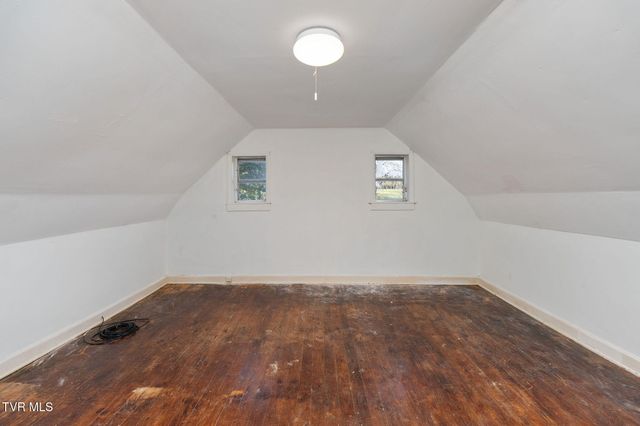 1802 Winchester Road, Shady Valley, TN 37688