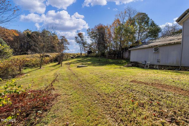 1802 Winchester Road, Shady Valley, TN 37688