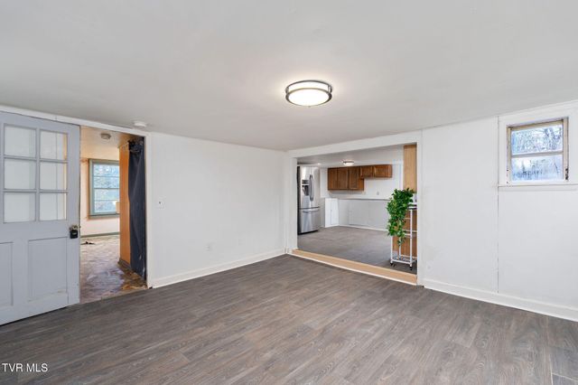 1802 Winchester Road, Shady Valley, TN 37688