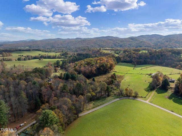 1802 Winchester Road, Shady Valley, TN 37688