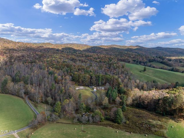 1802 Winchester Road, Shady Valley, TN 37688