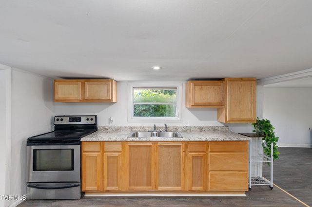 1802 Winchester Road, Shady Valley, TN 37688