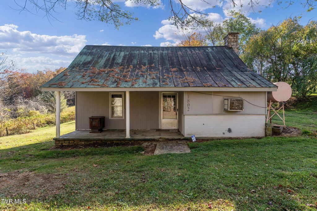 1802 Winchester Road, Shady Valley, TN 37688