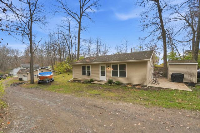 20 Lane 131 E Turkey Lake, Lagrange, IN 46761