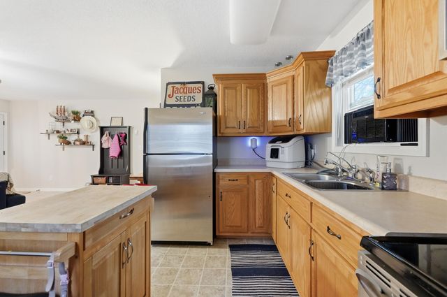 20 Lane 131 E Turkey Lake, Lagrange, IN 46761