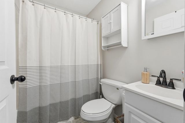 20 Lane 131 E Turkey Lake, Lagrange, IN 46761