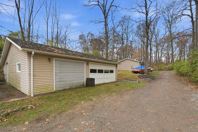20 Lane 131 E Turkey Lake, Lagrange, IN 46761