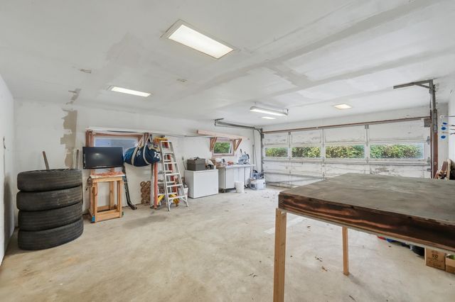 20 Lane 131 E Turkey Lake, Lagrange, IN 46761