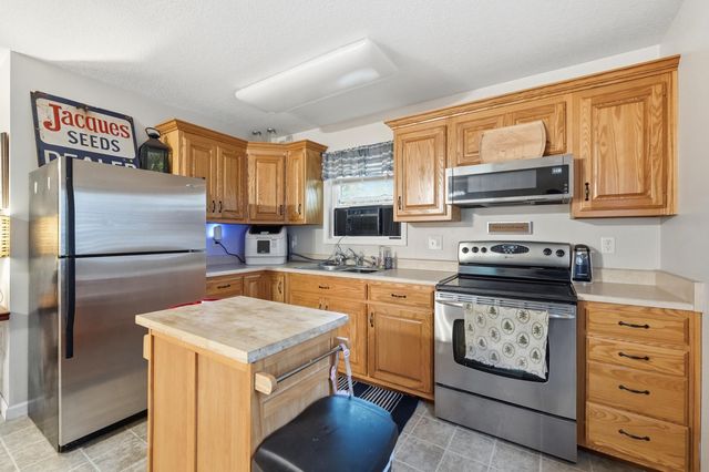 20 Lane 131 E Turkey Lake, Lagrange, IN 46761