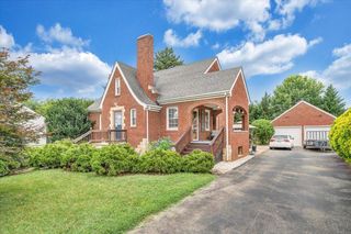 3038 Maplelawn AVE, Roanoke, VA 24012