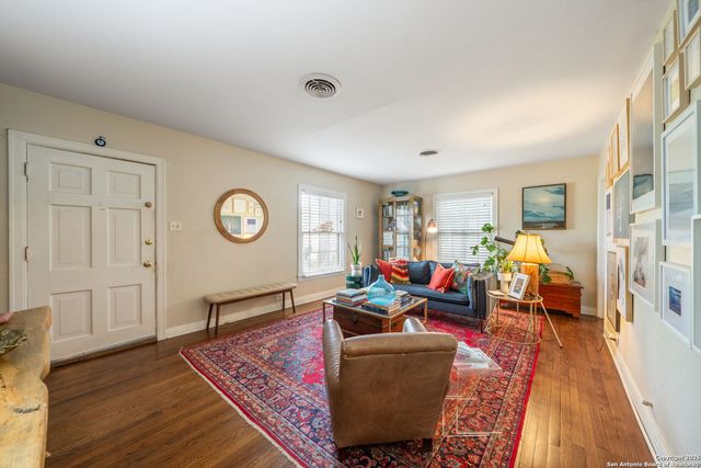 348 Funston, San Antonio, TX 78209