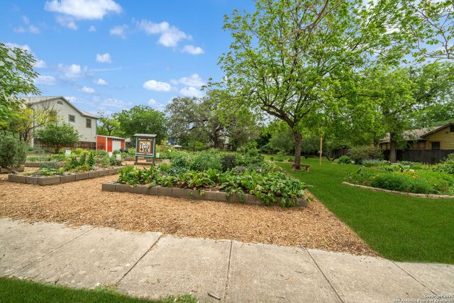 348 Funston, San Antonio, TX 78209