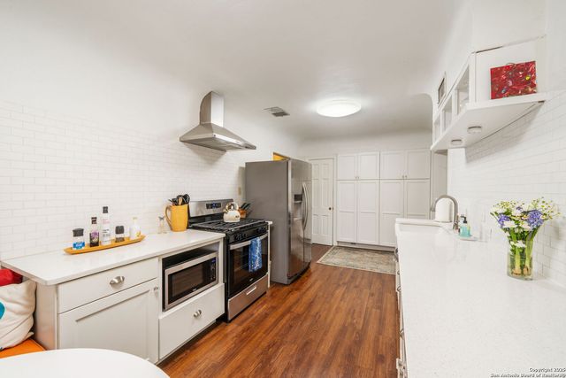 348 Funston, San Antonio, TX 78209