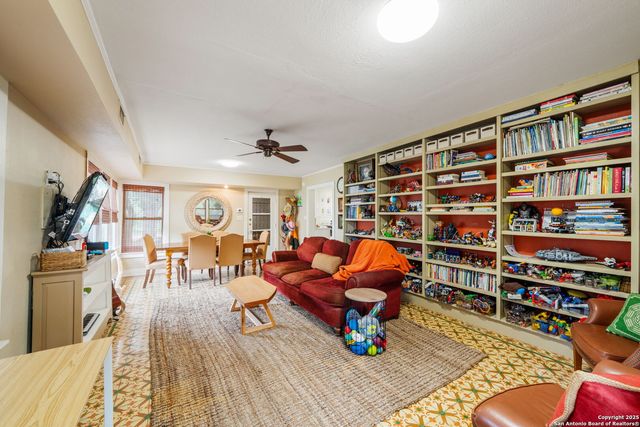 348 Funston, San Antonio, TX 78209