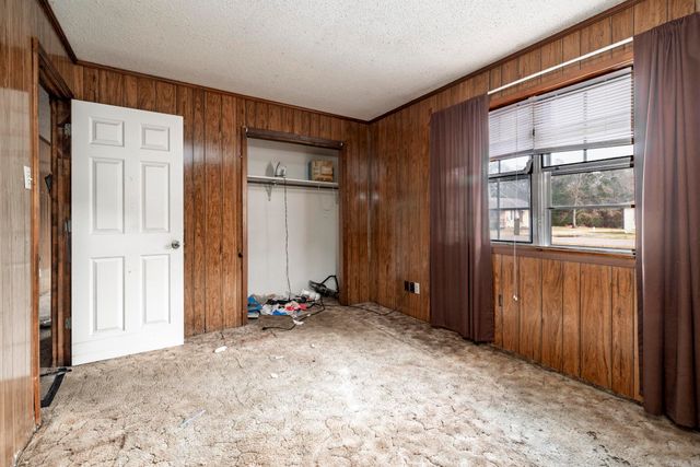 505 Meadowbrook Drive, Gurdon, AR 71743