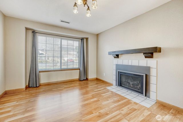 21237 SE 280th Street, Maple Valley, WA 98038