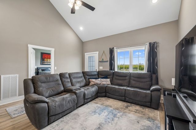 262 Herman Rd, Smithville, TN 37166