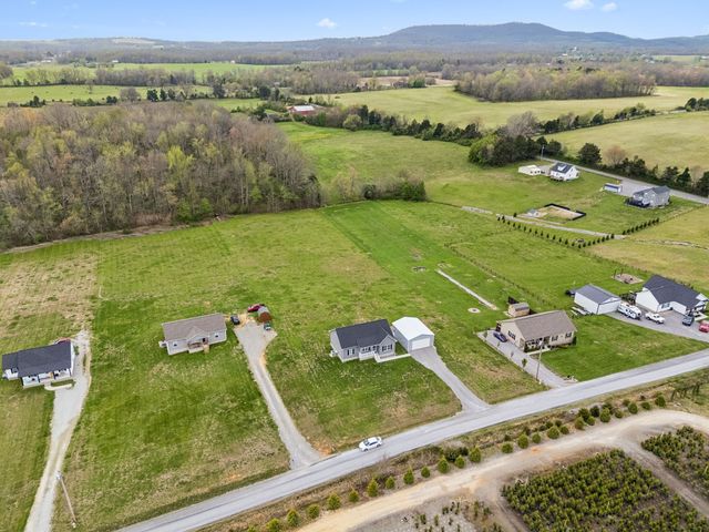 262 Herman Rd, Smithville, TN 37166