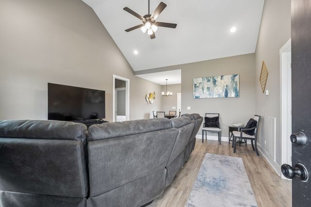 262 Herman Rd, Smithville, TN 37166