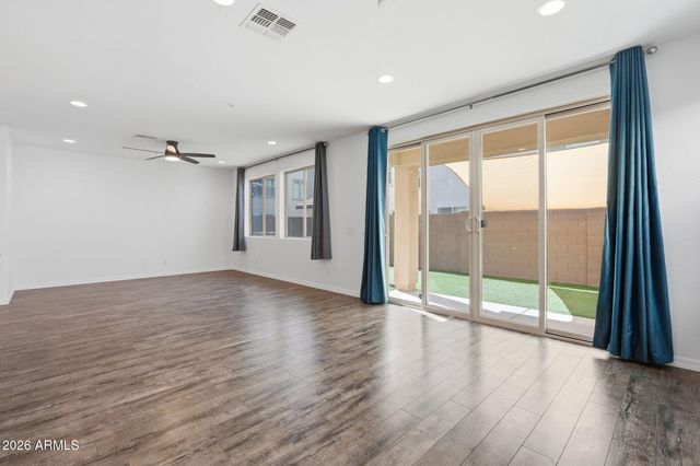 2355 W WHISPER ROCK Trail, Phoenix, AZ 85085