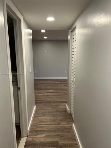 9320 Fontainebleau Boulevard 214, Miami, FL 33172