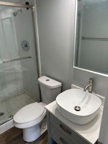 9320 Fontainebleau Boulevard 214, Miami, FL 33172