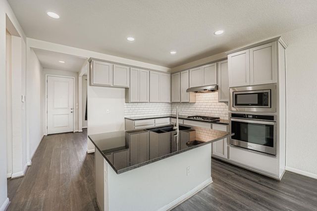 209 Watercourse WAY, Bastrop, TX 78602