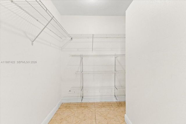 2323 Van Buren St 208, Hollywood, FL 33020