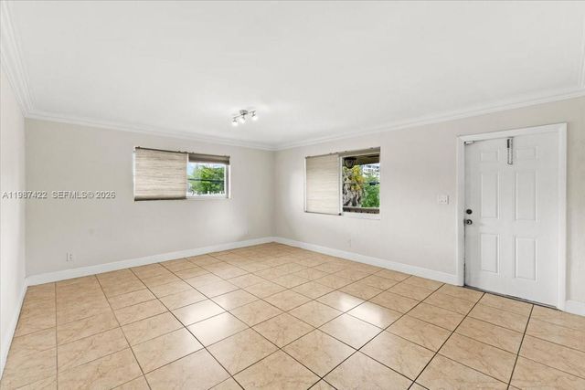 2323 Van Buren St 208, Hollywood, FL 33020