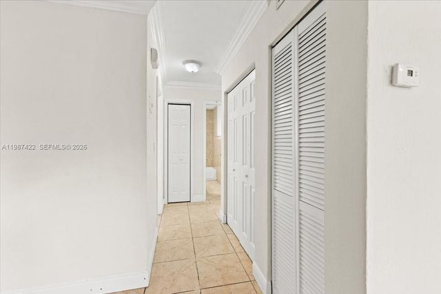 2323 Van Buren St 208, Hollywood, FL 33020