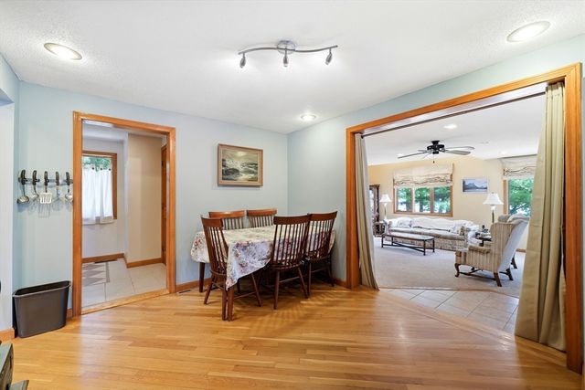 14 Iroquois, Southwick, MA 01077