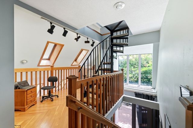 14 Iroquois, Southwick, MA 01077