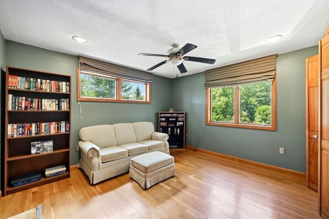 14 Iroquois, Southwick, MA 01077