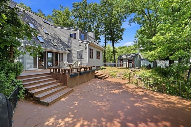 14 Iroquois, Southwick, MA 01077