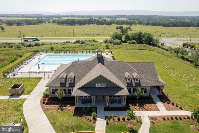 105 BAYHILL TER, Lake Frederick, VA 22630