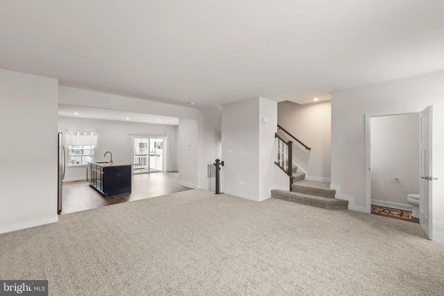 105 BAYHILL TER, Lake Frederick, VA 22630