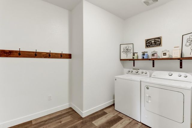 5608 Glowhaven St, Marysville, CA 95901