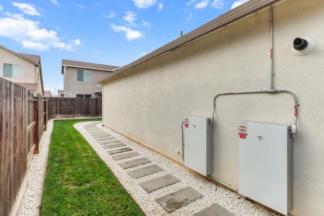 5608 Glowhaven St, Marysville, CA 95901