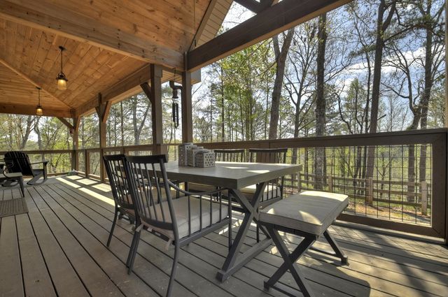 517 Monet Drive, Ellijay, GA 30540