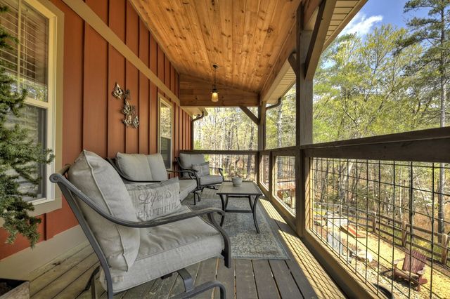 517 Monet Drive, Ellijay, GA 30540