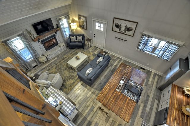 517 Monet Drive, Ellijay, GA 30540