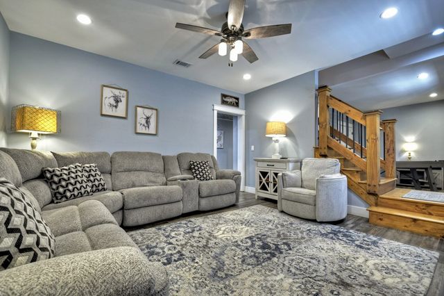 517 Monet Drive, Ellijay, GA 30540