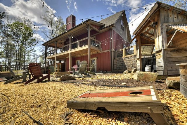 517 Monet Drive, Ellijay, GA 30540