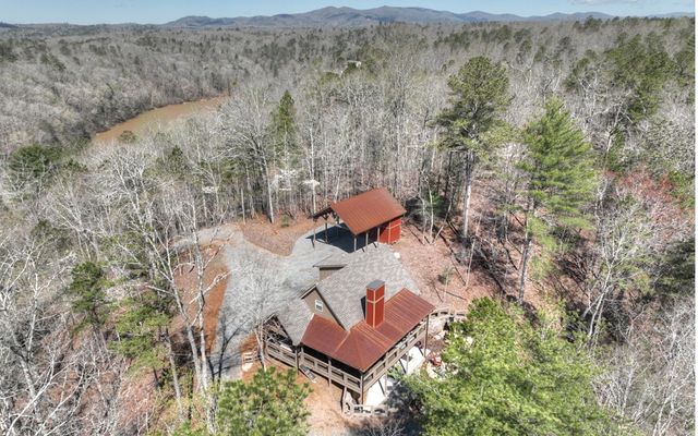 517 Monet Drive, Ellijay, GA 30540