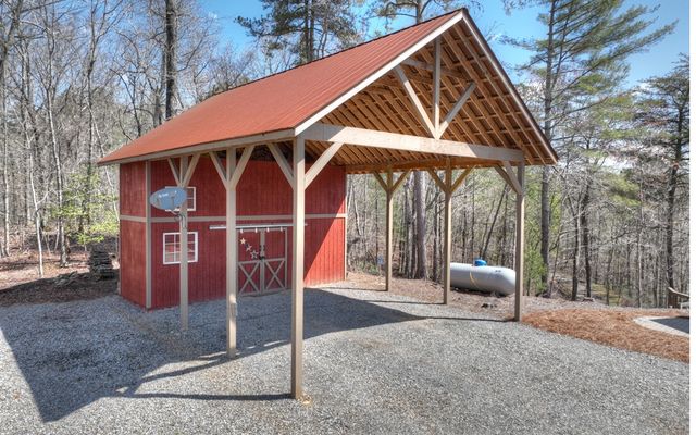 517 Monet Drive, Ellijay, GA 30540