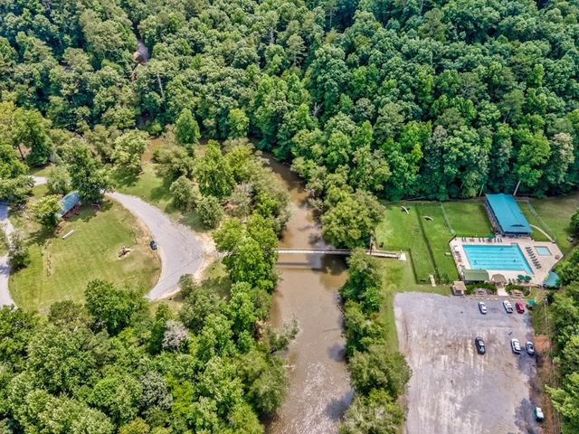 517 Monet Drive, Ellijay, GA 30540