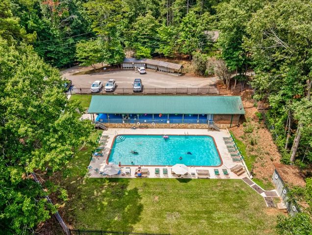517 Monet Drive, Ellijay, GA 30540